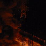 maduro-declares-state-of-emergency-after-caracas-blasts,-claims-us.-airstrikes