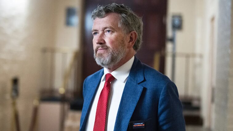 house-gop-critics-break-with-trump-over-venezuela-operation-that-captured-maduro