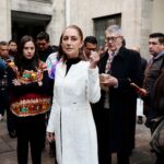 trump-says-venezuela-attack-‘wasn’t-meant-to-be’-warning-to-mexico-president-claudia-sheinbaum