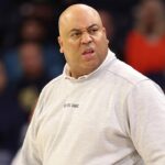 notre-dame-head-coach-goes-ballistic,-rushes-after-official-in-wild-scene-following-controversial-loss