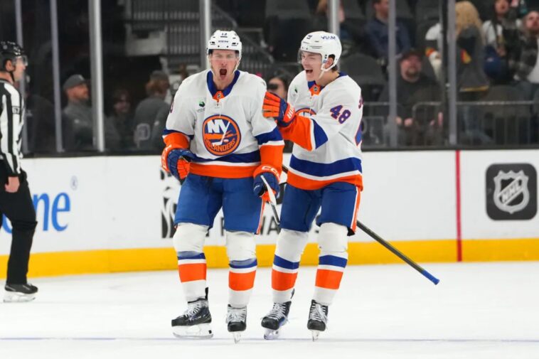 whether-he-wants-it-or-not,-mathew-barzal-sure-sounds-like-an-islanders-leader
