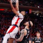 bryce-hopkins-struggles-again-for-st.-john’s-—-and-motivates-his-old-providence-teammates