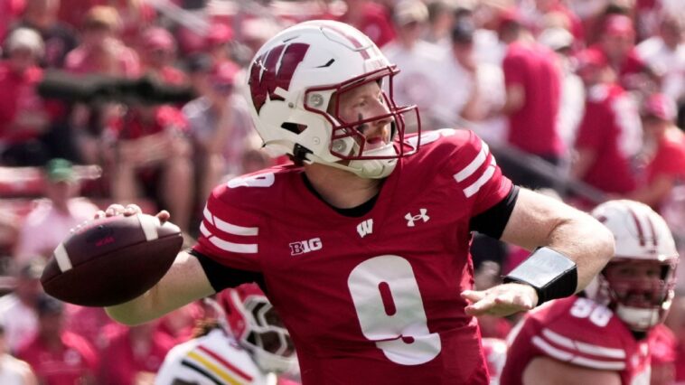 sources:-belichick-adds-edwards-to-heels-qb-mix