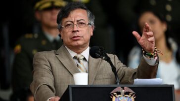 trump:-colombia’s-president-‘likes-making-cocaine,’-won’t-‘be-doing-it-very-long’