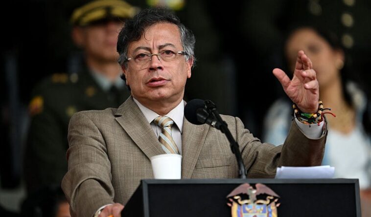 trump:-colombia’s-president-‘likes-making-cocaine,’-won’t-‘be-doing-it-very-long’