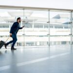 major-airline-expands-passenger-test-that-holds-flights-to-help-prevent-missed-connections