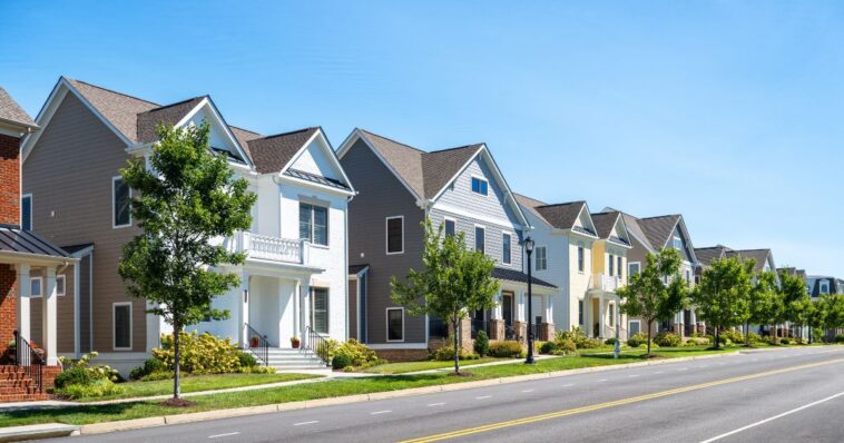 economist:-want-to-make-america-affordable-again?-get-rid-of-these-zoning-laws