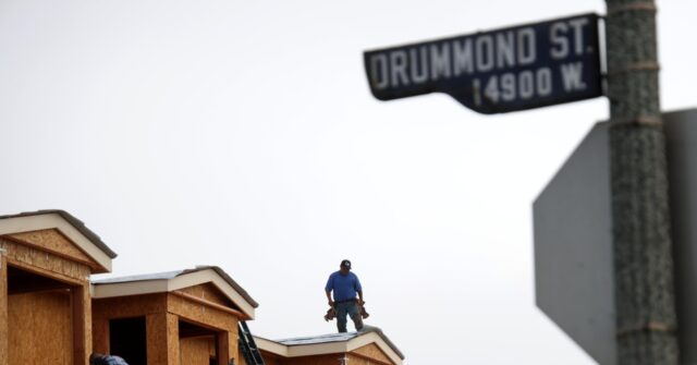 one-year-later:-slow-progress-as-fire-ravaged-pacific-palisades-rebuilds