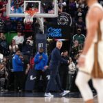 kerr-ejected,-curry-fouls-out-as-calls-rile-warriors