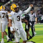 how-long-will-a-quarterback-stay?-a-college-football-transfer-portal-conundrum