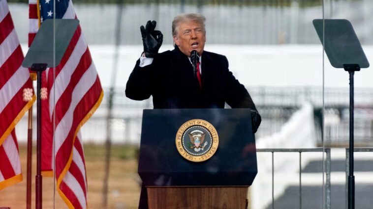 white-house-torches-democrats’-jan-6-‘gaslighting’-claims-in-anniversary-takedown