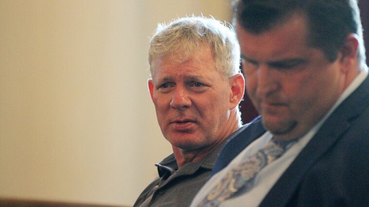 police-found-crack-cocaine-or-methamphetamine-in-traffic-stop-involving-ex-mlb-star-lenny-dykstra:-report