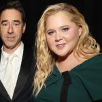 amy-schumer-files-for-divorce-from-chris-fischer-after-declaring-2026-year-of-‘self-care’