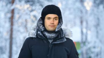 greenland-panics-as-marco-rubio-seen-donning-parka