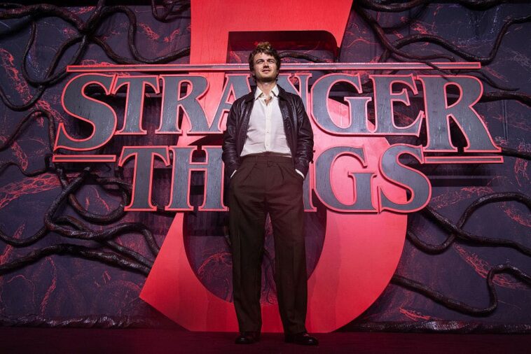 steve-harrington-deserved-a-better-ending-than-stranger-things-gave-him