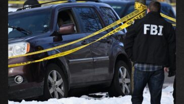 chaos-erupts-on-minneapolis-street-corner-after-ice-officer-shoots-rioter-who-‘weaponized’-vehicle