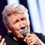video:-pink-floyd’s-roger-waters-defends-dictator-nicolas-maduro,-smears-the-us.-as-a-‘savage-empire’