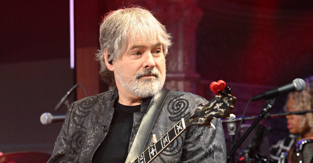 banjo-player-bela-fleck-cancels-kennedy-center-shows-over-‘politics’