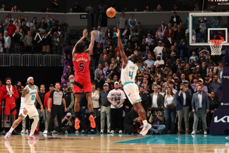 immanuel-quickley-hits-buzzer-beating-3-pointer-to-propel-raptors-to-win