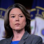 watch:-hysterical-dem-rep.-has-to-be-pulled-away-from-minnesota-gop-congressman-on-house-floor