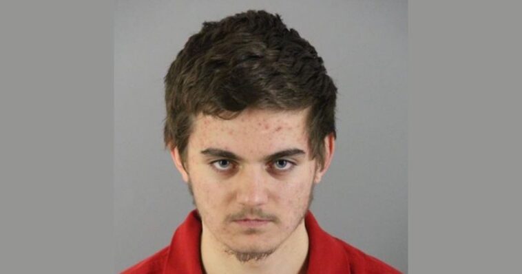 18-year-old-pleads-guilty-to-murdering-his-mom-and-stepdad-to-fund-his-trump-assassination-plot