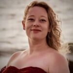 renee-nicole-good-trained-as-an-‘ice-watch’-warrior-after-meeting-militant-activists-through-child’s-‘social-justice’-focused-charter-school