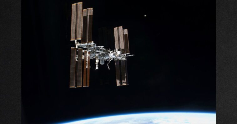 breaking:-nasa-evacuating-space-station-over-undisclosed-medical-condition-–-1st-time-in-station’s-history