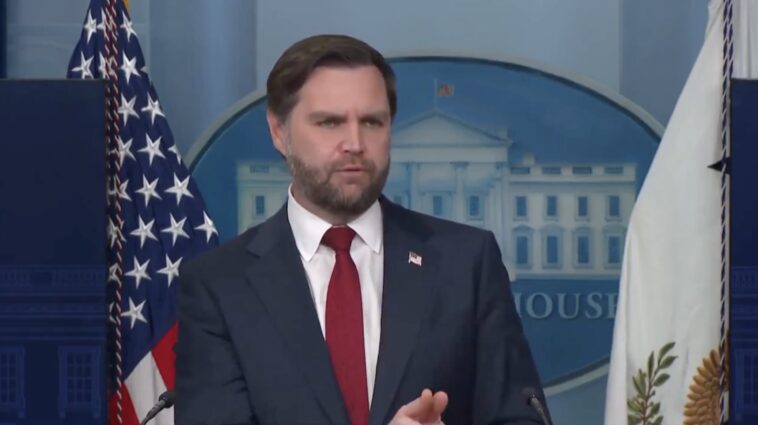 “tim-walz-is-a-joke…-he-should-resign”:-vp-jd-vance-rips-tim-walz-to-shreds-for-inflammatory-anti-ice-rhetoric