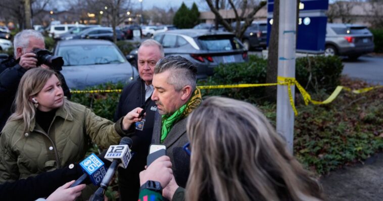 breaking:-2-shot-in-oregon-after-trying-to-run-over-border-patrol-agents