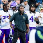 jets-request-interview-with-vikings’-daronte-jones-in-defensive-coordinator-search