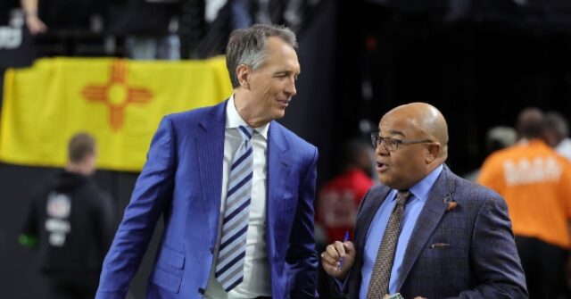 peacock-audio-enhancements-will-allow-fans-to-mute-announcers,-adjust-crowd-noise