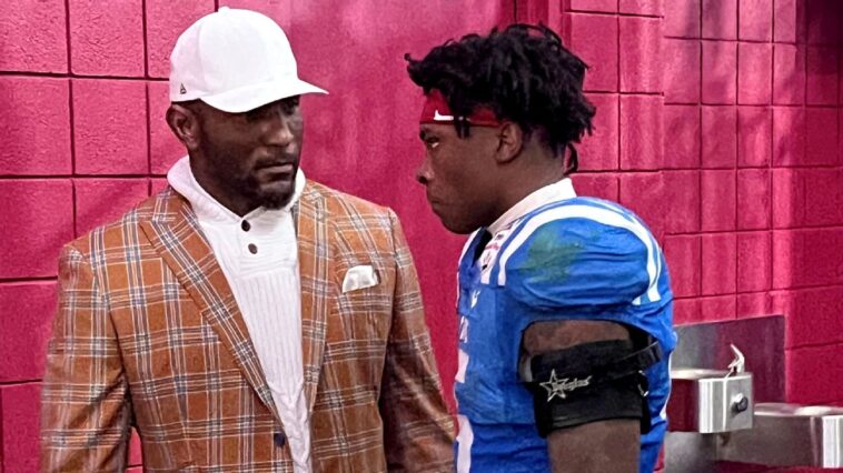 miami’s-lewis-encourages-lacy,-resilient-rebels