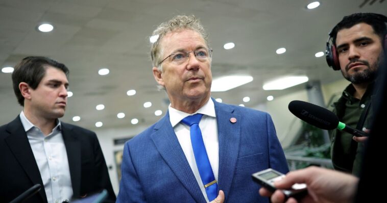 five-republicans-break-ranks-with-trump-on-venezuela,-cripple-his-ability-to-use-military-in-country-again