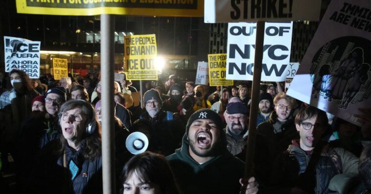 fiery-but-mostly-peaceful-rhetoric:-huge-nyc-crowd-chants-that-they’ll-kill-noem,-ice-agents