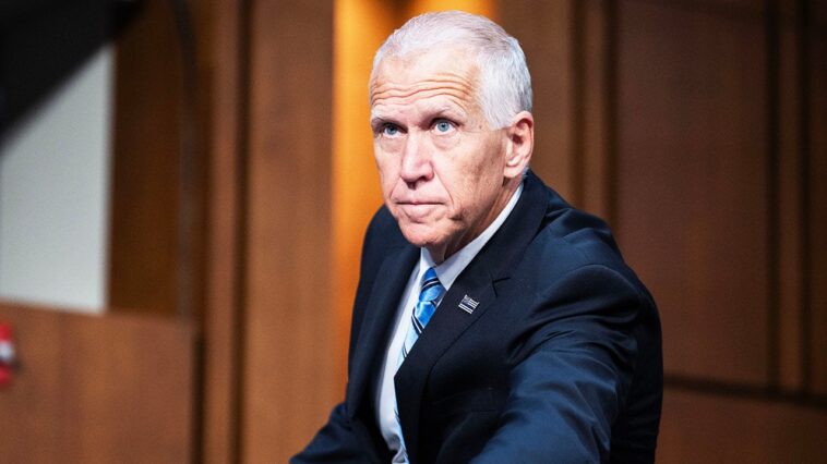 gop-senator-blocks-trump-dhs-nominees-until-noem-testifies-before-senate