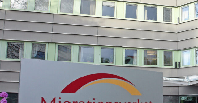 majority-of-sweden’s-migration-agency-staff-have-migrant-background:-claim