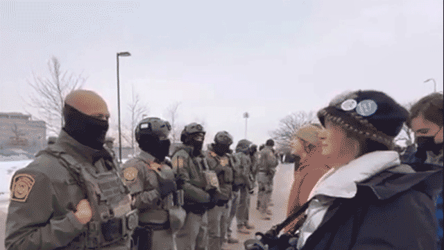 border-patrol-agent-hugs-protester-in-heartwarming-moment-caught-on-video-during-minnesota-operation