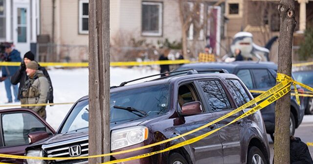 cnn’s-campbell:-looks-like-ice-agent-‘likely-struck-by-that-car’,-but-question-is-if-he-could-have-jumped-away