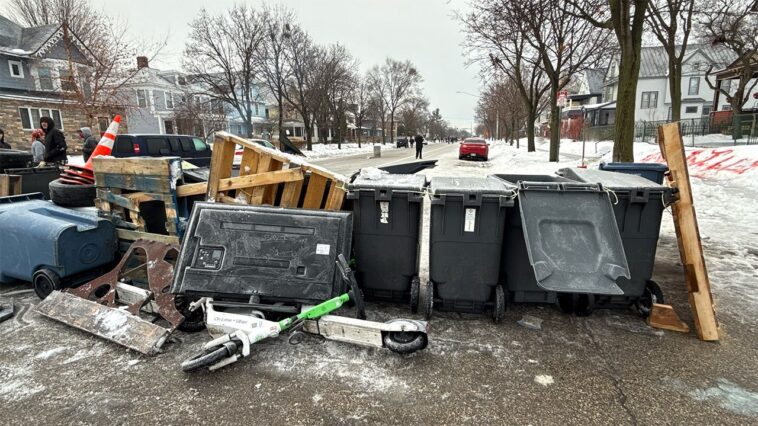 minneapolis-police-nowhere-to-be-found-as-agitators-seize-control-of-street-after-ice-shooting