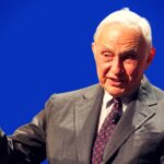 house-oversight-committee-subpoenas-victoria’s-secret-billionaire-les-wexner,-epstein’s-top-client