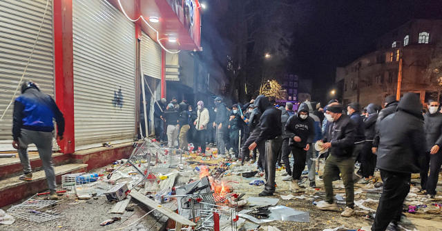 iranian-regime-shuts-down-the-internet-as-protests-continue-and-death-toll-mounts