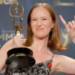 ‘hacks’-star-hannah-einbinder-says-‘none-of-us-are-safe’-after-ice-shooting,-calls-to-abolish-agency