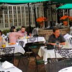 from-lobster-feasts-to-barbecue-mutton,-america’s-most-iconic-buffets-revealed