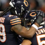 bears-lb-edwards-fractures-fibula,-out-for-season