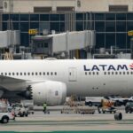 passengers-shocked-to-find-all-8-touchdown-tires-on-their-jet-were-shredded-during-terrifying-landing
