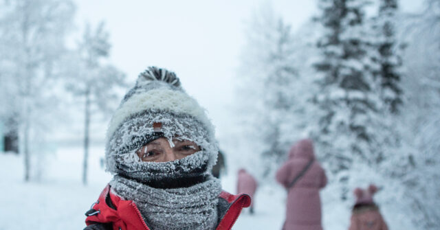 thousands-of-tourists-stranded-in-northern-finland-amid-deep-freeze