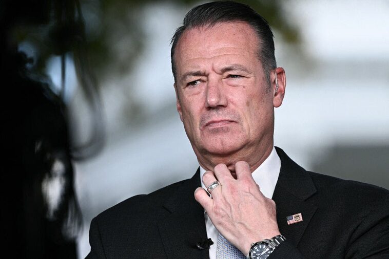 ice-chief-dares-philly-sheriff-to-follow-through-on-threat-to-arrest-immigration-agents:-‘try-it’