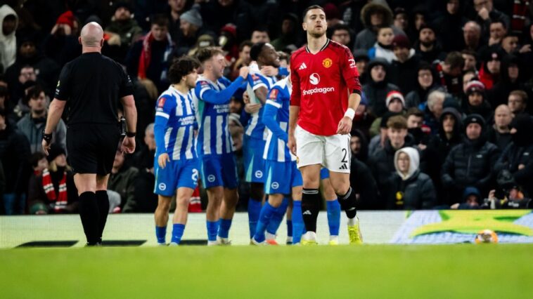 with-no-manager,-manchester-united-continue-to-sink-to-new-lows