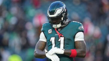 eagles’-nick-sirianni,-aj-brown-scream-at-each-other-on-sideline-during-wild-card-round-vs-49ers