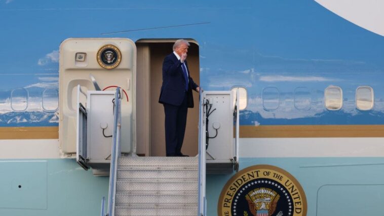 trump’s-motorcade-route-adjusted-after-secret-service-finds-‘suspicious-object’-at-palm-beach-airport